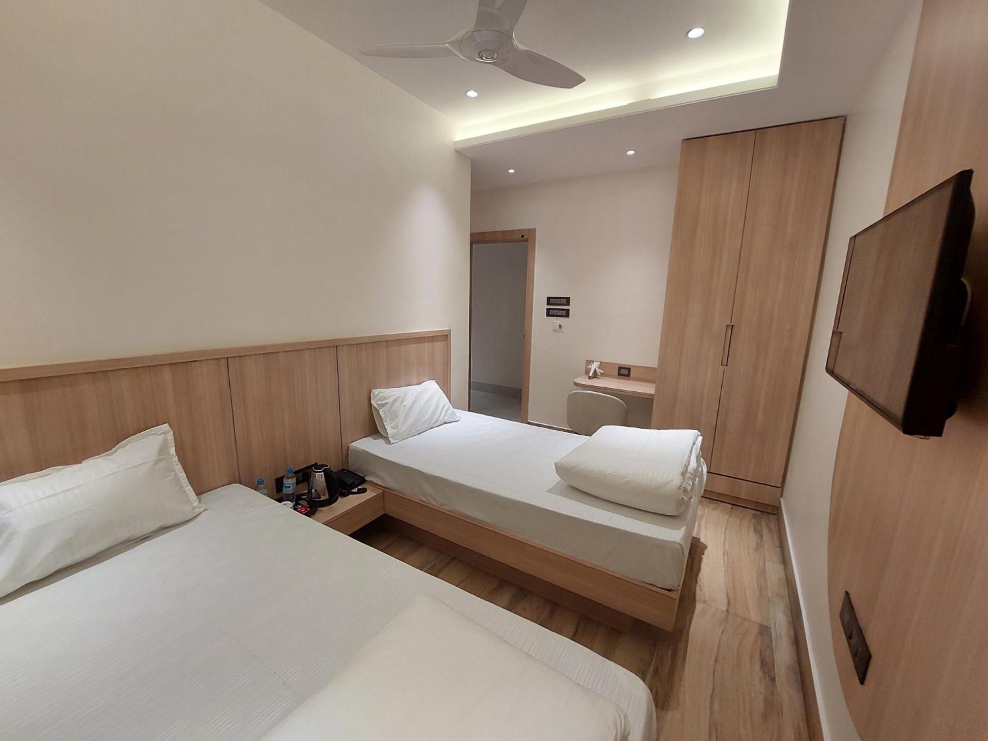 Rajasthani Dhani Hotel Khanapara المظهر الخارجي الصورة